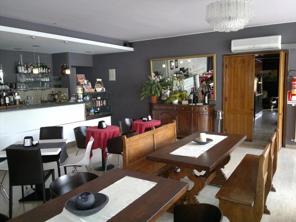 Hotel Cubamia Romano D'Ezzelino Kültér fotó